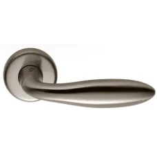 Дверная ручка Colombo Mach