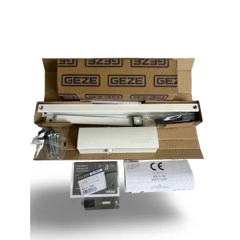 Дверний доводчик Geze TS 1500 зі слайдовою тягою, білий — від 2 352.32 грн.