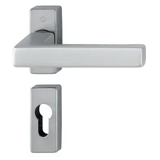 Дверная ручка на розетках Hoppe Toulon